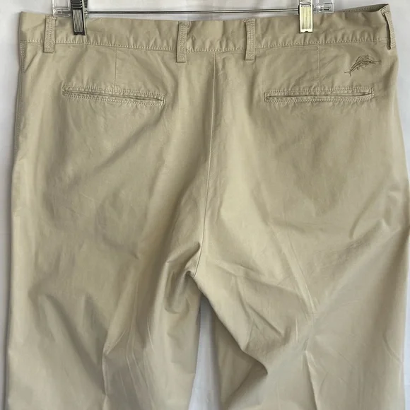 36x32 Tommy Bahama Men's Khaki Chinos EUC Comfy Resort Wear - Picture 7 of 9